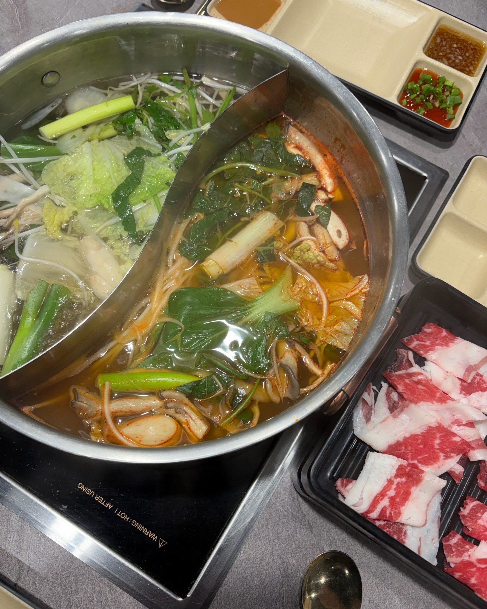샤브르정원 발산역점 청결한 매장과 신선한 고기 리뷰 사진