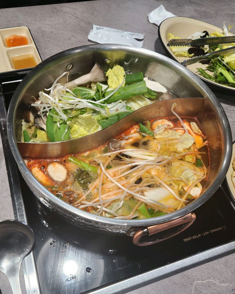 샤브르정원 발산역점 크림새우와 아이스크림 와플 후기