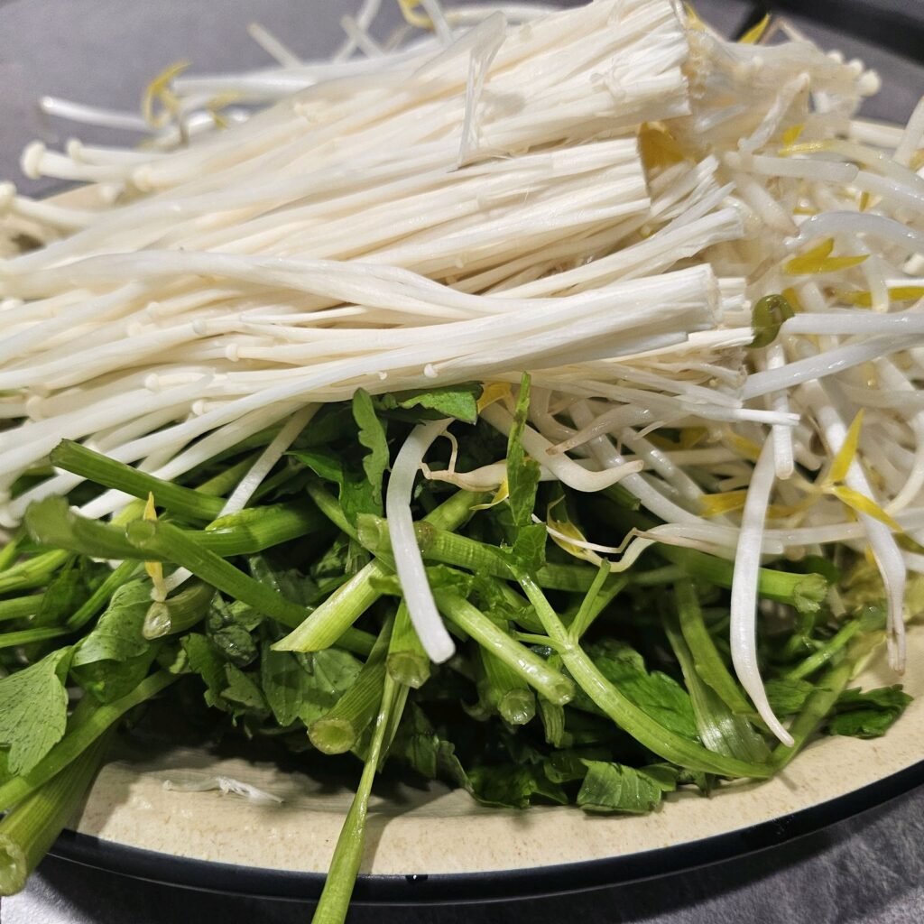 샤브르정원 발산역점 신선한 야채와 마라탕 재료 후기