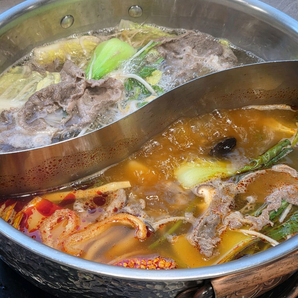 샤브르정원 발산역점 두가지맛 원앙냄비 후기