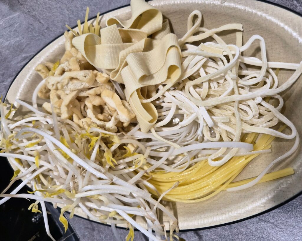 샤브르정원 고객리뷰 샤브샤브 채소와 면 재료