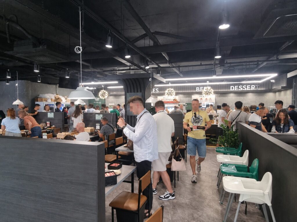 샤브르정원 발산역점 외국인 손님도 선호하는 발산역 샤브샤브 매장 분위기