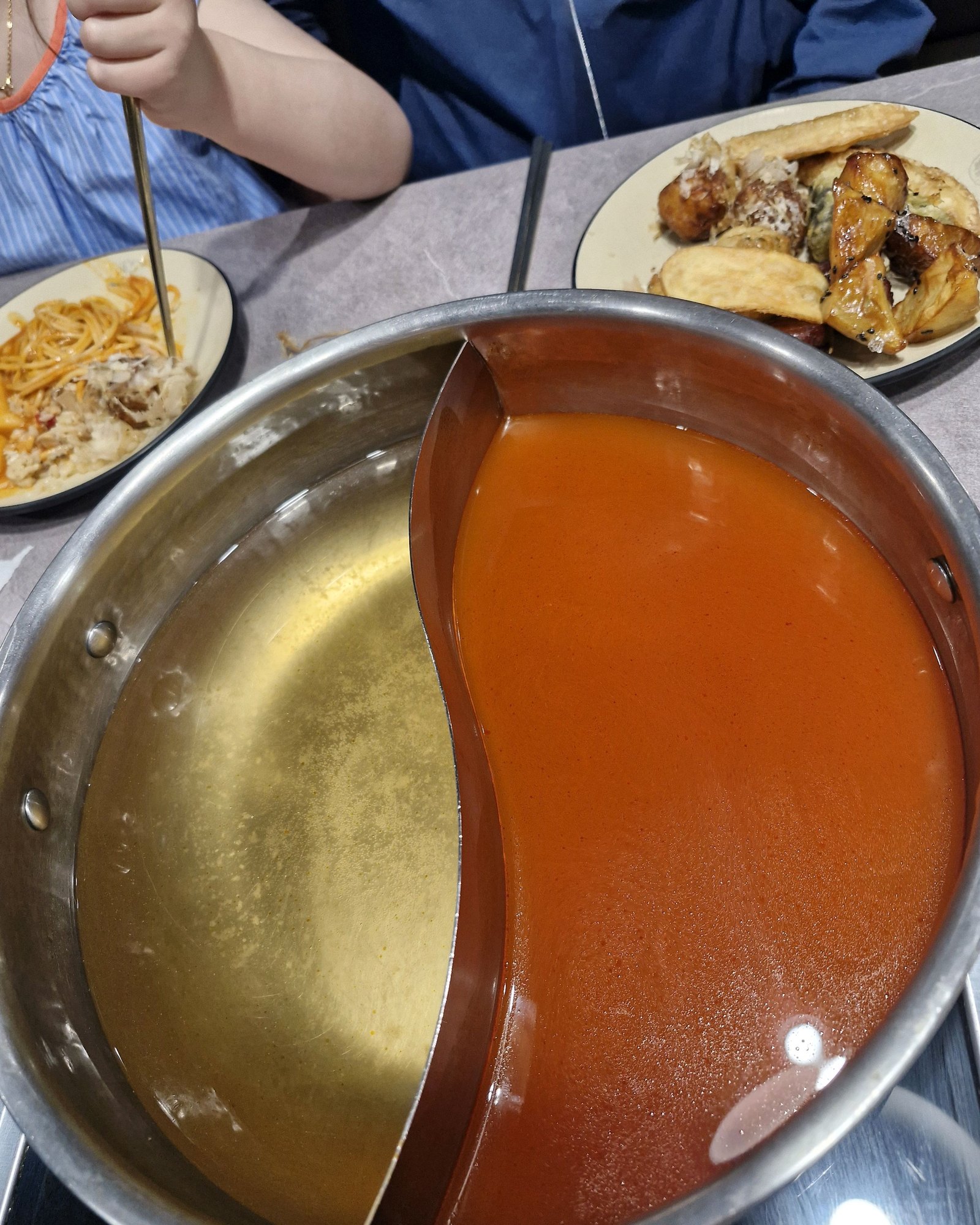 샤브르정원 발산역점 두 가지 육수와 가족 식사 리뷰 사진