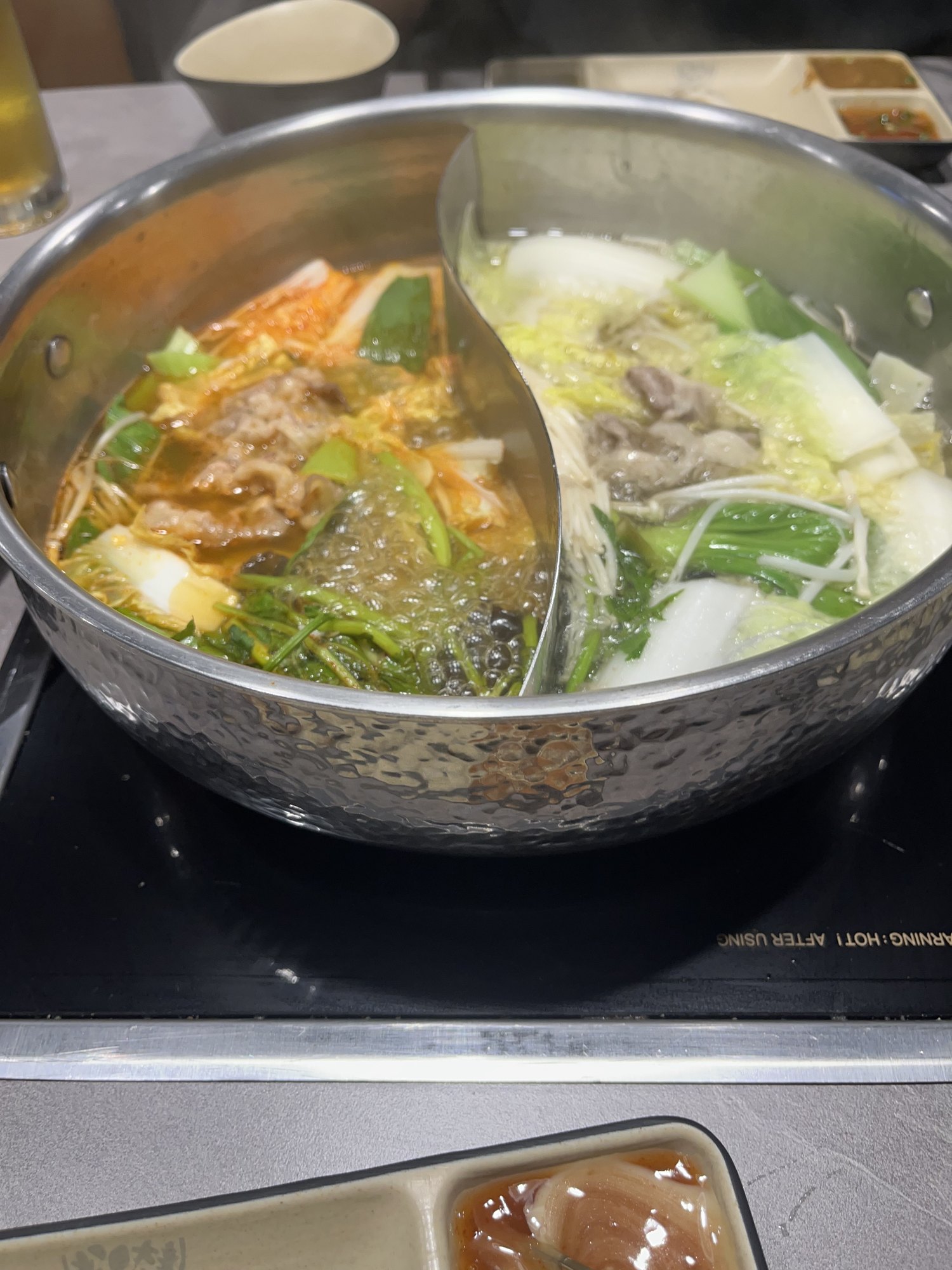 샤브르정원 발산역점 와플 디저트와 샤브샤브 재료 리뷰 사진